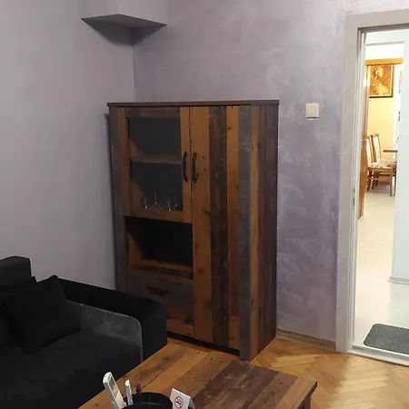 Apartment Dellux - Petra *
